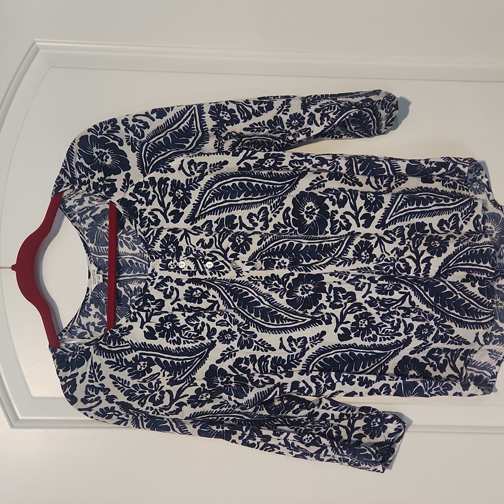 Womens 3/4 sleeve top